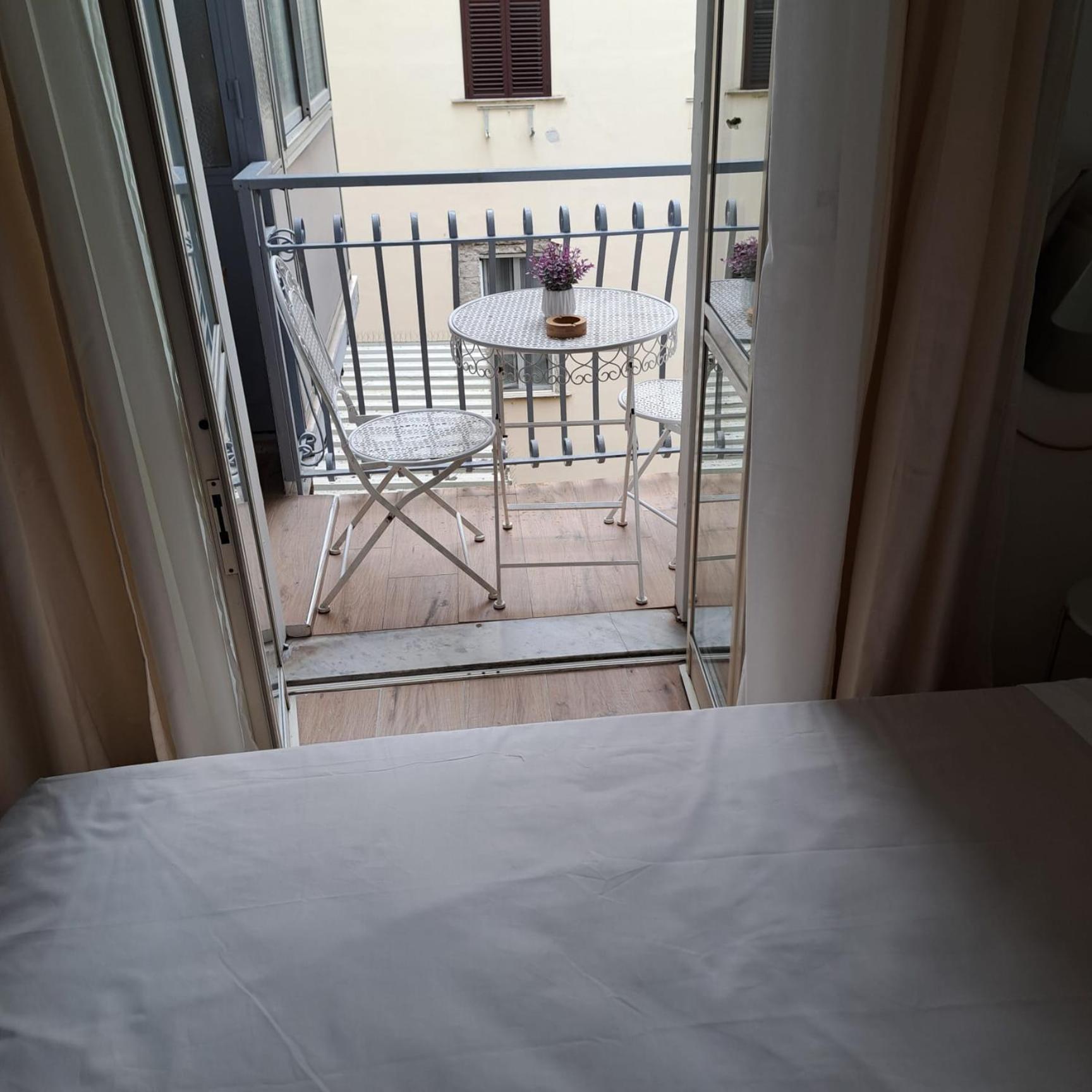 Domus Sirena Hotel Napoli Ngoại thất bức ảnh