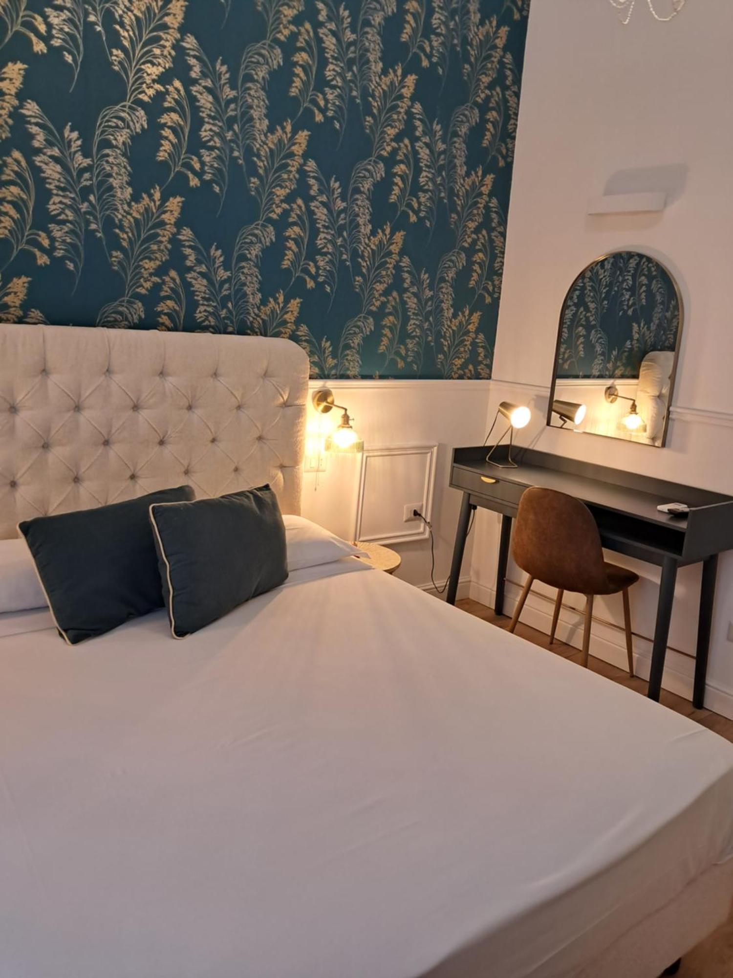 Domus Sirena Hotel Napoli Ngoại thất bức ảnh